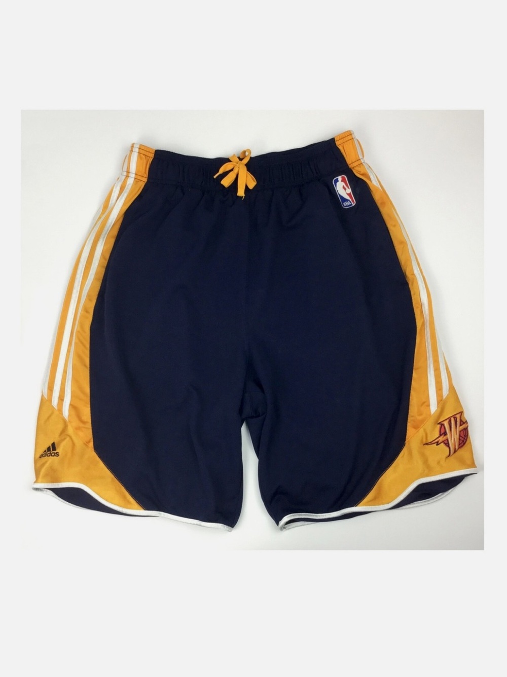 adidas Golden State Warriors Basketball
Shorts SZ Large Y2K
Lightning Bol